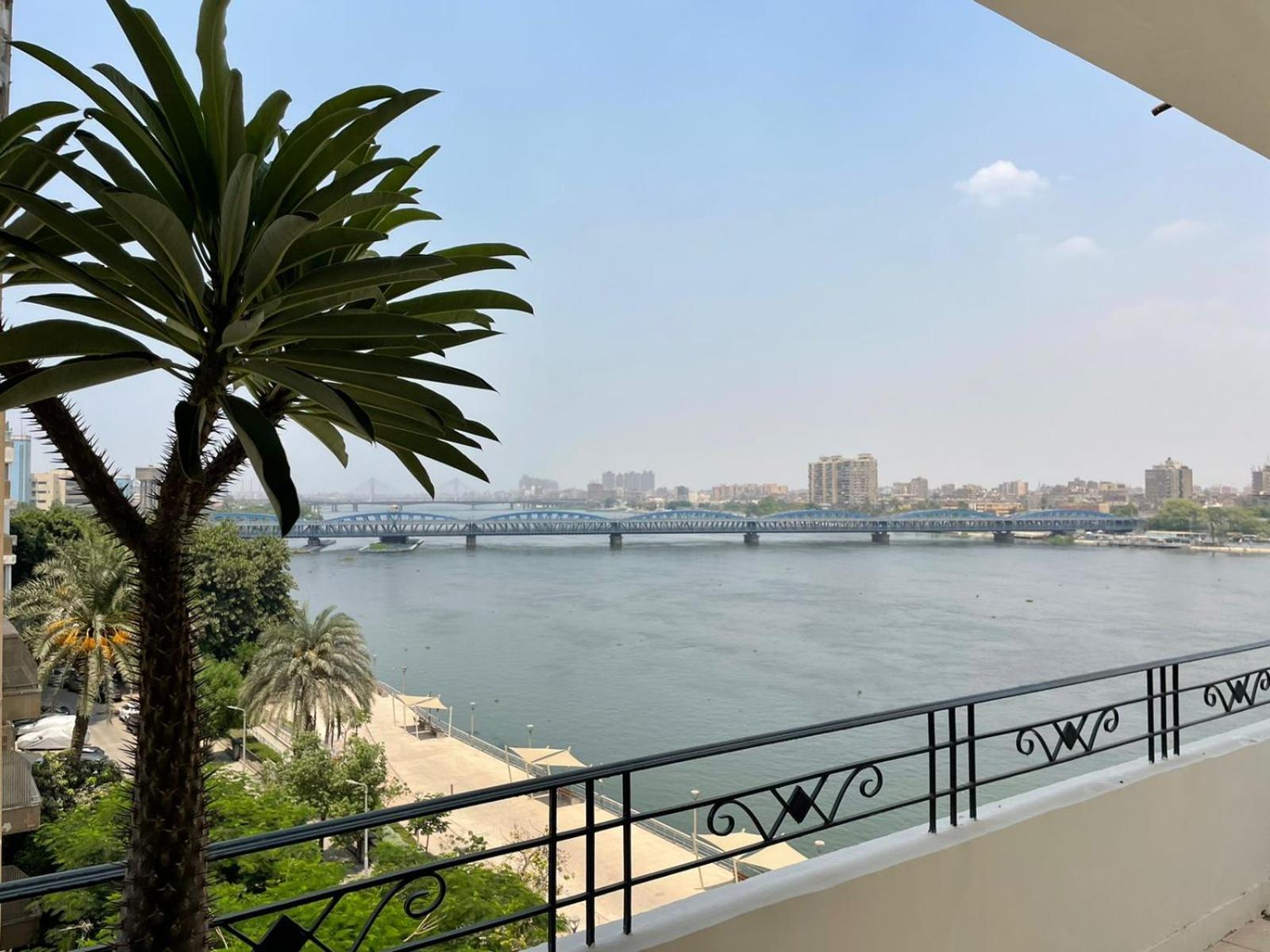 Luxury On The Nile - Zamalek Apartments カイロ エクステリア 写真